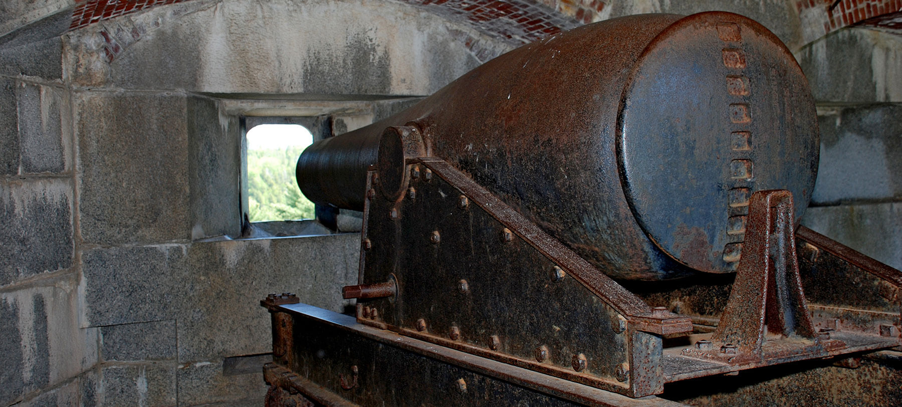 Cannon at Fort Knox, Maine